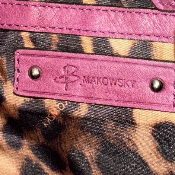 B Makowsky Mauve/Burgundy Large Soft Supple Pebbled Leather Shoulder Bag Purse - Picture 14 of 15